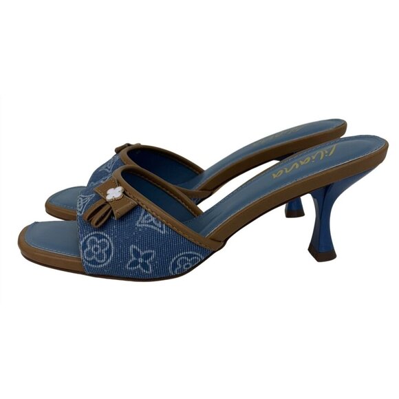 LILIANA / Dana-1 / Blue Denim / Open-Toe Heels / With Floral Accent & Tan Trim - Picture 2 of 8